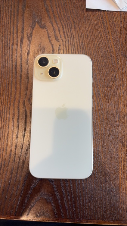 iPhone iPhone 15 128GB SIMフリー（スマホ）の商品画像 - 査定依頼日：2026年6月12日 - 最高査定価格：53,000円