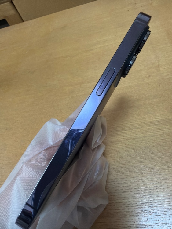 iPhone 14proディープパープル256G（スマホ）の商品画像 - 査定依頼日：2026年3月26日 - 最高査定価格：65,000円