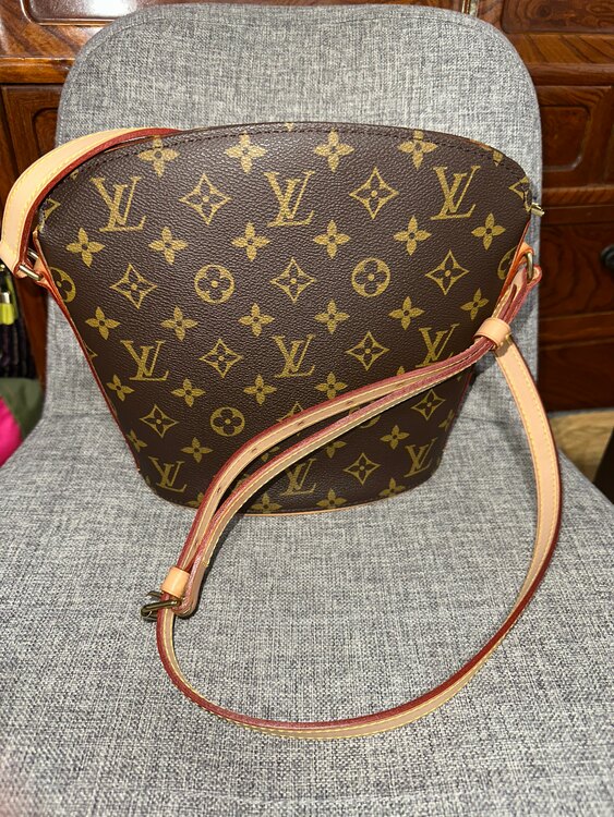 ルイヴィトン モノグラム （ブランドバッグ）の商品画像 - 査定依頼日：2025年4月30日 - 最高査定価格：135,000円