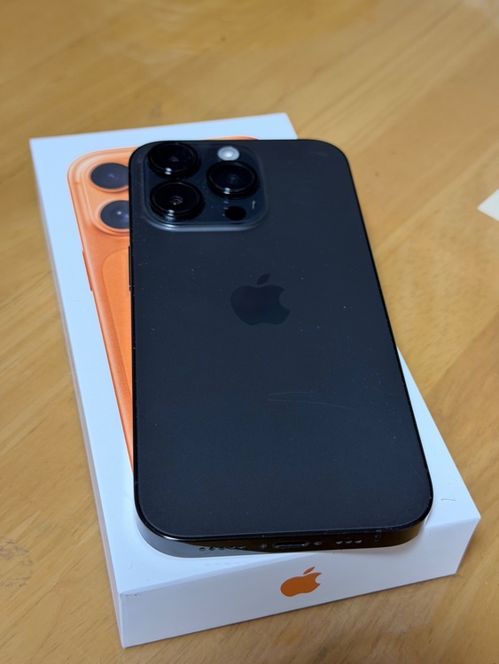 iPhone 14 Pro 256GB docomo（スマホ）の商品画像 - 査定依頼日：2026年1月30日 - 最高査定価格：70,000円