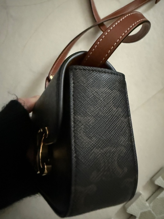 セリーヌ  （ブランドバッグ）の商品画像 - 査定依頼日：2026年1月5日 - 最高査定価格：95,000円