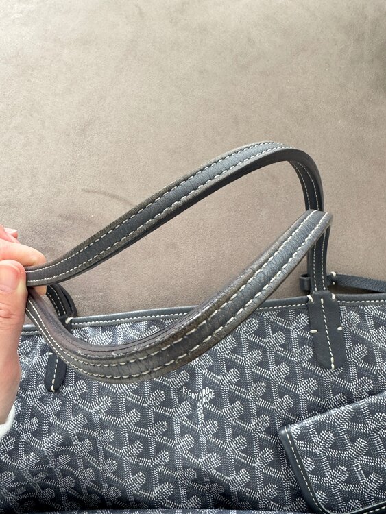 ゴヤール  （ブランドバッグ）の商品画像 - 査定依頼日：2025年3月24日 - 最高査定価格：200,000円