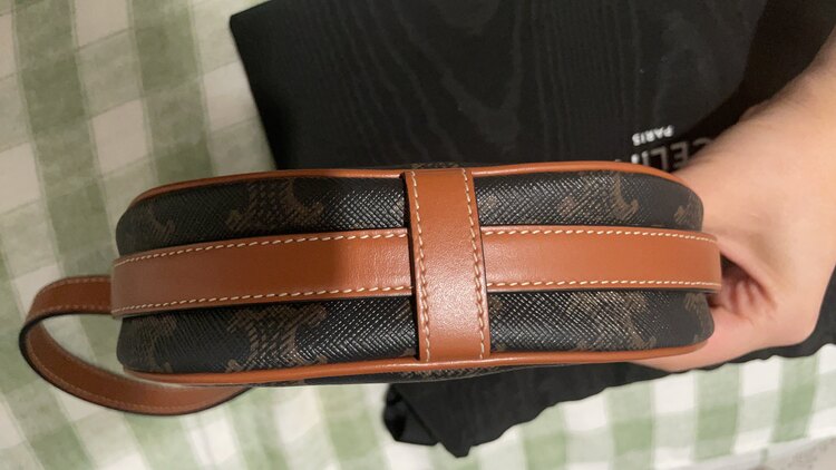 celine バッグ　Ava mini（古着・ファッション）の商品画像 - 査定依頼日：2025年6月2日 - 最高査定価格：120,000円