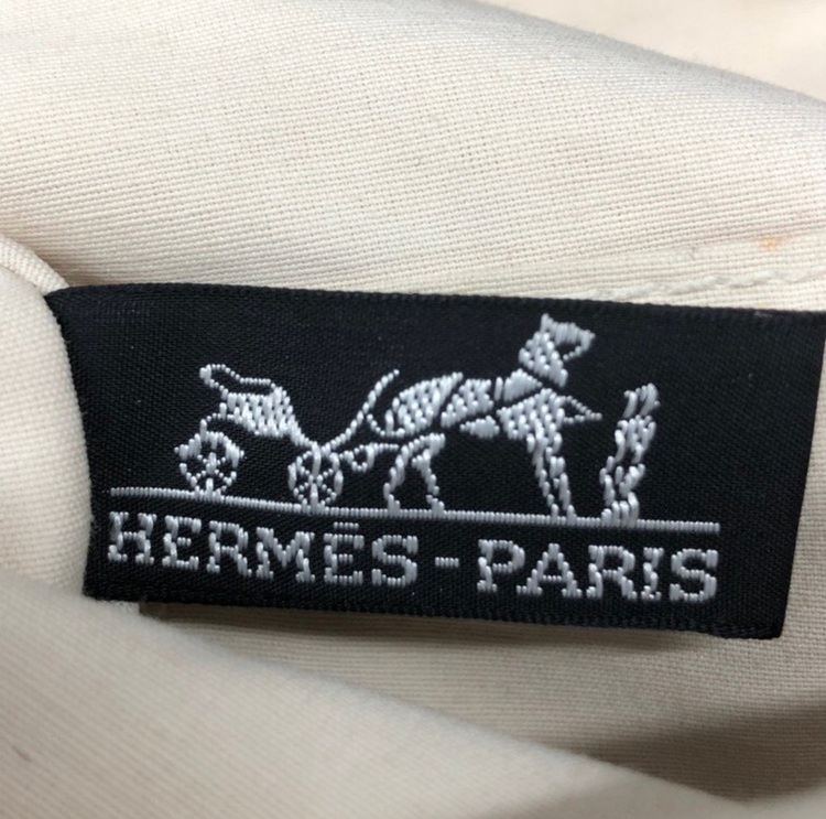 HERMES エルメス ポーチ【DFAB9036】（ブランド財布・小物）の商品画像 - 査定依頼日：2025年6月22日 - 最高査定価格：5,000円