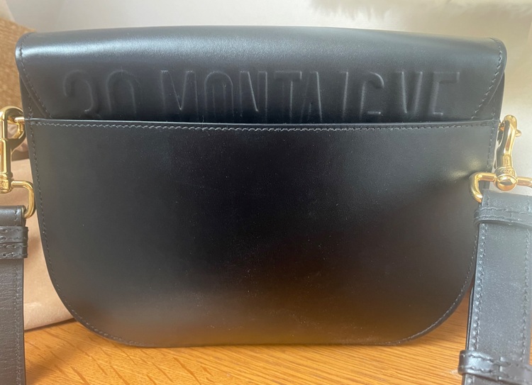 ディオール  （ブランドバッグ）の商品画像 - 査定依頼日：2025年9月12日 - 最高査定価格：300,000円