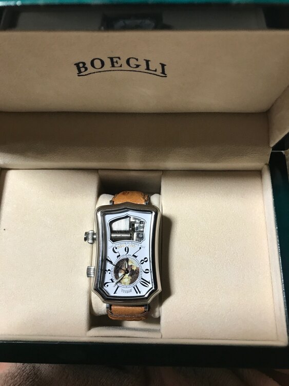 その他 その他 B 550ltd（高級時計）の商品画像 - 査定依頼日：2025年2月3日 - 最高査定価格：110,000円