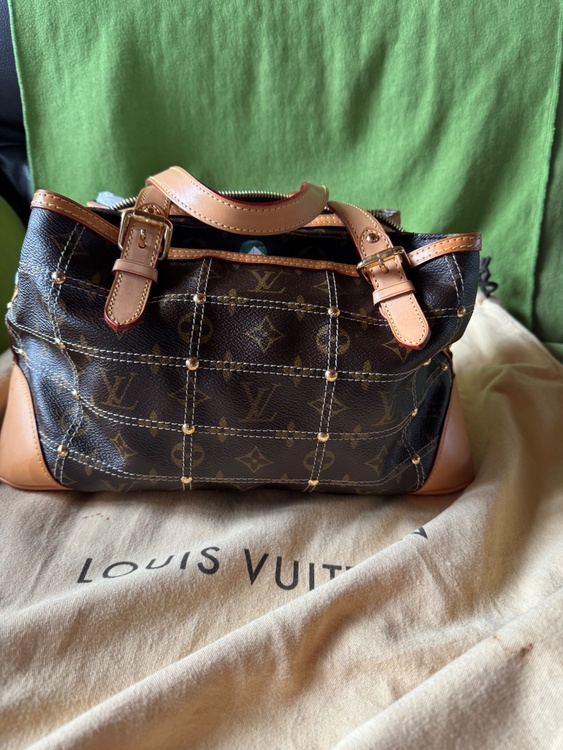 ルイヴィトン モノグラム （ブランドバッグ）の商品画像 - 査定依頼日：2026年1月31日 - 最高査定価格：150,000円