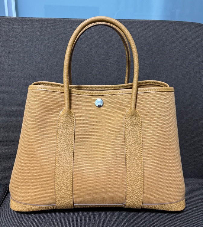 ガーデンパーティTPMトワル（ブランドバッグ）の商品画像 - 査定依頼日：2026年3月28日 - 最高査定価格：350,000円