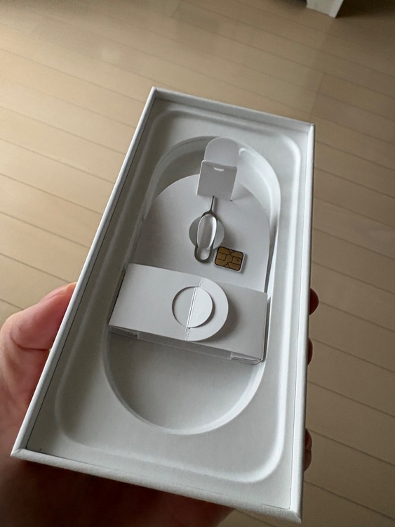 iPhone16、128GB（スマホ）の商品画像 - 査定依頼日：2026年3月12日 - 最高査定価格：70,000円