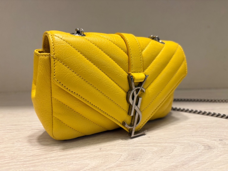 SAINT LAURENTロゴチェーン ショルダーバッグ イエローポシェット（ブランドバッグ）の商品画像 - 査定依頼日：2026年10月3日 - 最高査定価格：47,000円