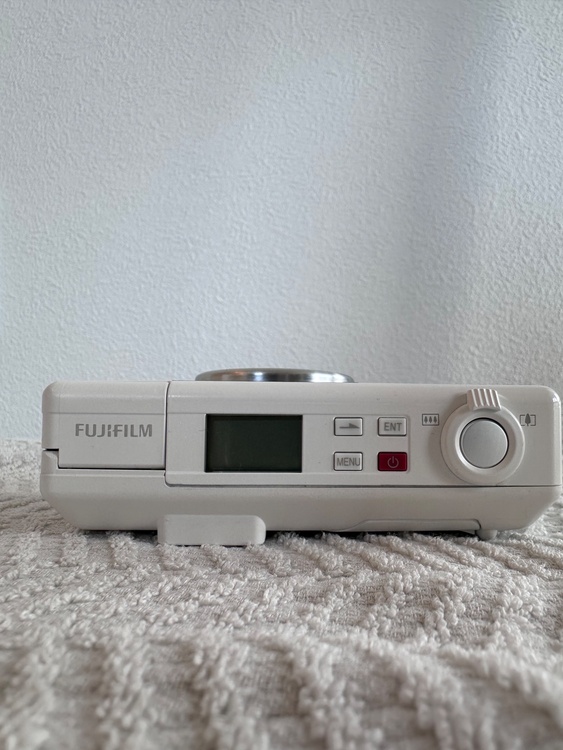 NATURA CLASSICA WHITE（カメラ）の商品画像 - 査定依頼日：2026年3月17日 - 最高査定価格：56,000円