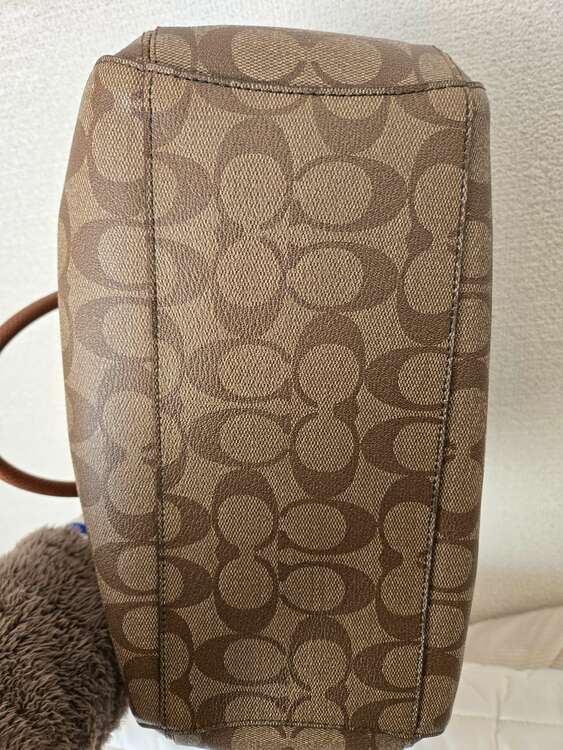 その他 コーチ （ブランドバッグ）の商品画像 - 査定依頼日：2025年2月24日 - 最高査定価格：3,000円