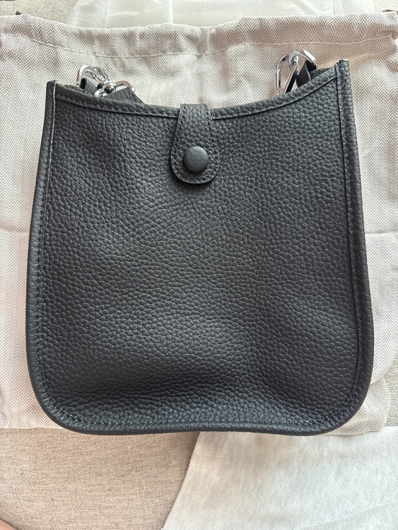 HERMES（ブランドバッグ）の商品画像 - 査定依頼日：2025年9月15日 - 最高査定価格：350,000円