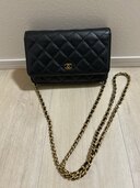 マトラッセ　ゴールド（ブランドバッグ）の商品画像 - 査定依頼日：2024年11月21日 - 最高査定価格：300,000円