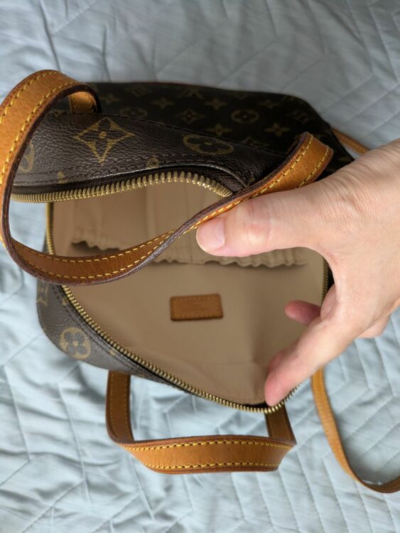 ルイヴィトン モノグラム （ブランドバッグ）の商品画像 - 査定依頼日：2025年11月14日 - 最高査定価格：100,000円