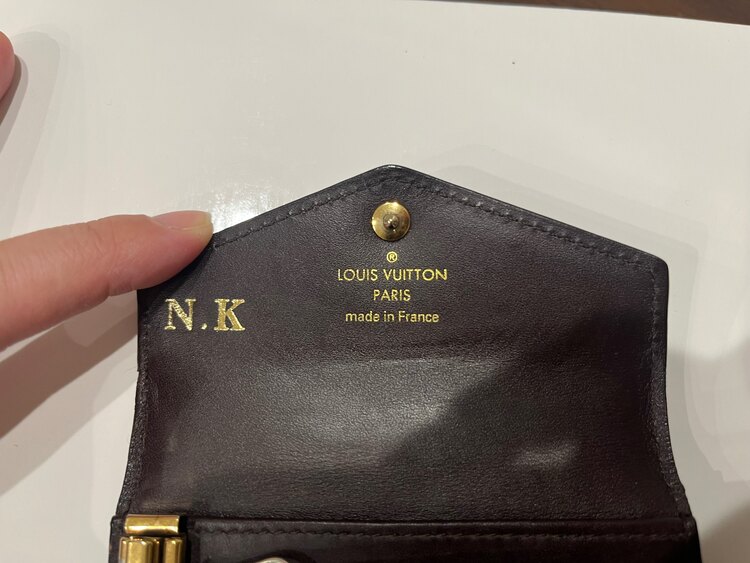ルイヴィトン ヴェルニ ミュルティクレ6 キーケース アマラント（ブランド財布・小物）の商品画像 - 査定依頼日：2025年4月4日 - 最高査定価格：3,000円