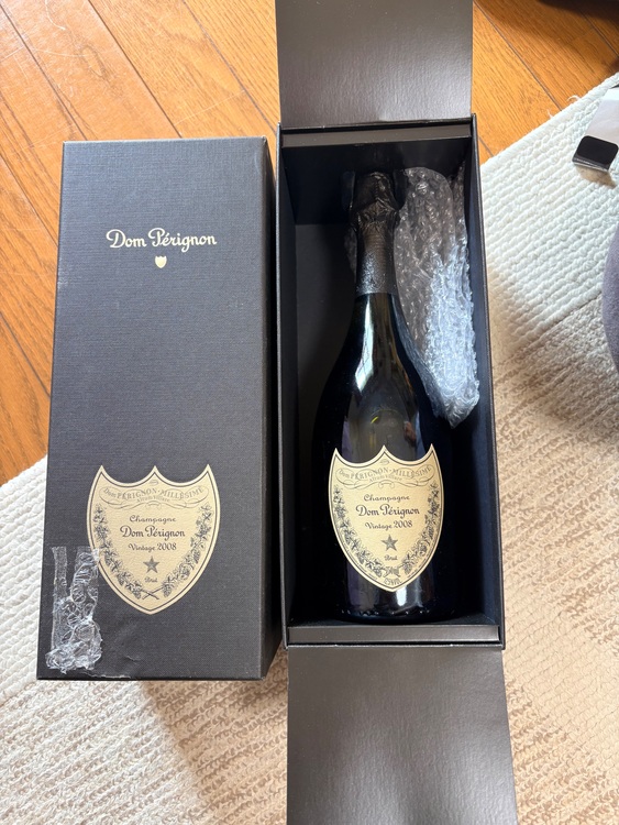 シャンパン ドン・ペリニヨン （お酒）の商品画像 - 査定依頼日：2025年11月10日 - 最高査定価格：22,000円