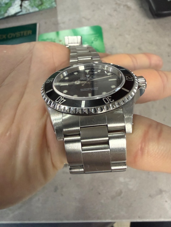 ロレックス サブマリーナー 14060（高級時計）の商品画像 - 査定依頼日：2026年2月19日 - 最高査定価格：1,600,000円