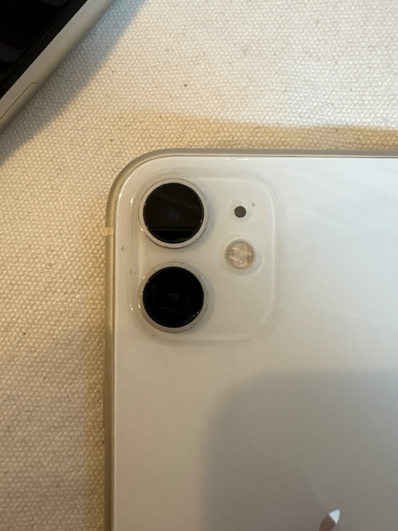 iPhone11 128GB SIMフリー（スマホ）の商品画像 - 査定依頼日：2026年2月27日 - 最高査定価格：15,000円