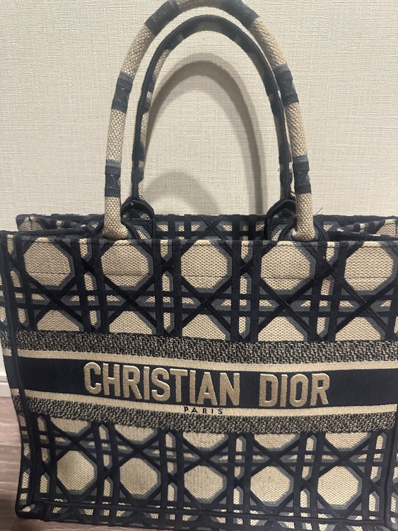 ディオール  （ブランドバッグ）の商品画像 - 査定依頼日：2025年8月4日 - 最高査定価格：200,000円