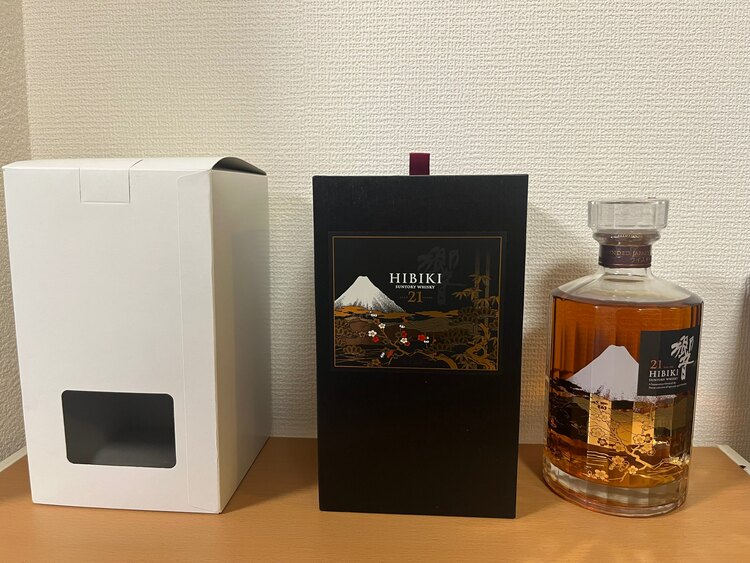 ウイスキー サントリー響 （お酒）の商品画像 - 査定依頼日：2025年4月14日 - 最高査定価格：95,000円