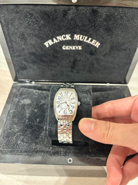 フランクミュラー トノウカーベックス  1752 B QZ CD 1R（ダイヤ入り）（高級時計）の商品画像 - 査定依頼日：2026年3月4日 - 最高査定価格：420,000円