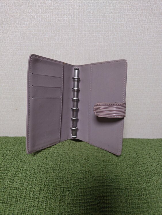 手帳（ブランド財布・小物）の商品画像 - 査定依頼日：2026年9月9日 - 最高査定価格：25,000円