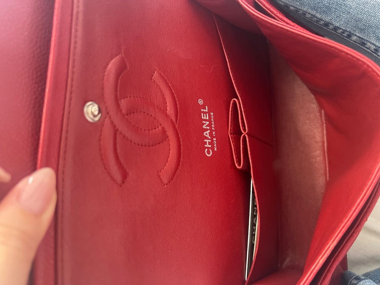 マトラッセ25cm ダブルフラップバッグ（ブランドバッグ）の商品画像 - 査定依頼日：2025年9月15日 - 最高査定価格：700,000円