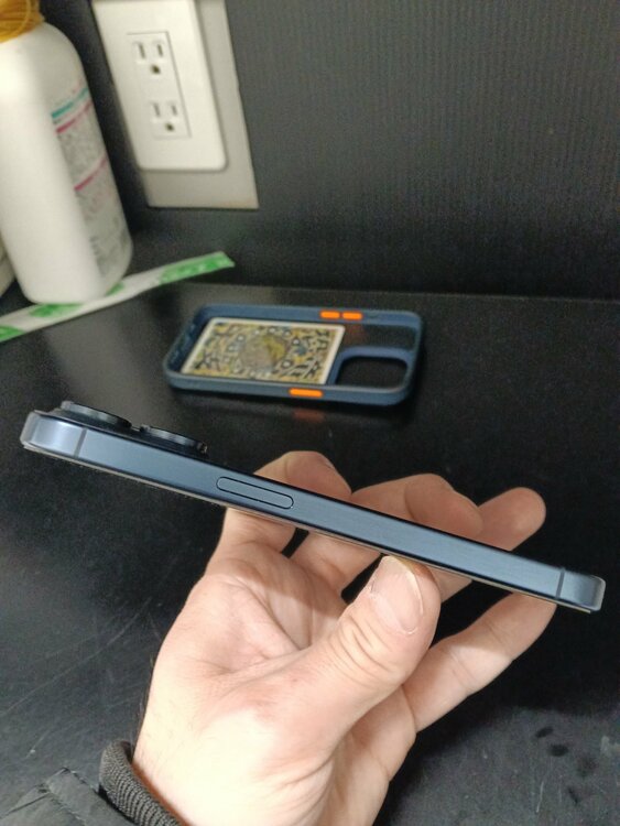 iPhone 15 Pro 256GB SIMフリー（スマホ）の商品画像 - 査定依頼日：2026年1月22日 - 最高査定価格：87,000円