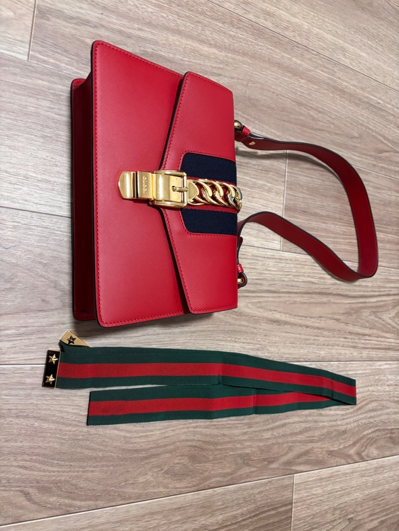 グッチ  （ブランドバッグ）の商品画像 - 査定依頼日：2025年11月13日 - 最高査定価格：65,000円