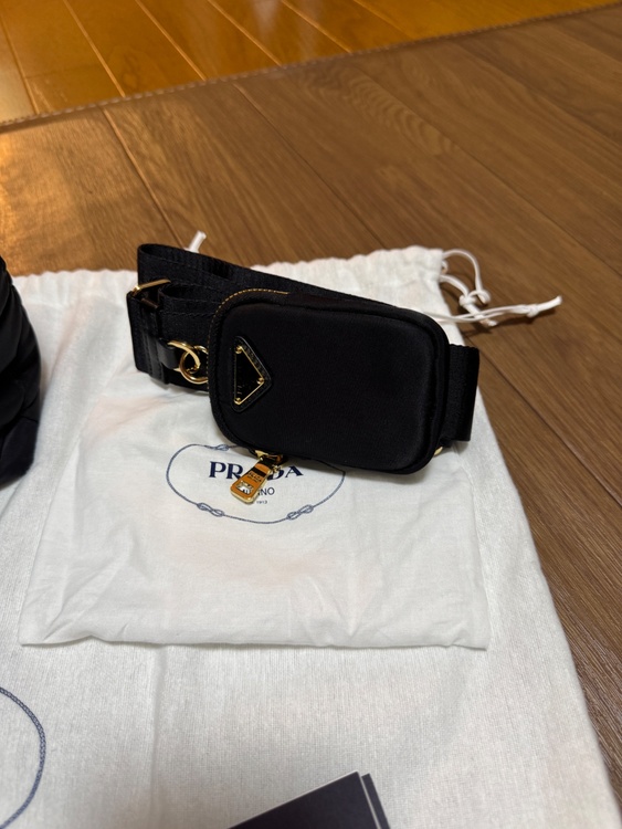 パデットRe-Nylonトートバッグ（ブランドバッグ）の商品画像 - 査定依頼日：2026年7月18日 - 最高査定価格：300,000円