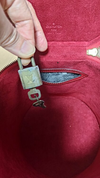 カンヌ（ブランドバッグ）の商品画像 - 査定依頼日：2026年4月20日 - 最高査定価格：40,000円