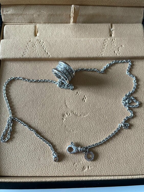 ビーゼロワン　ネックレス　ホワイトゴールド　ダイヤ（金・貴金属）の商品画像 - 査定依頼日：2026年2月14日 - 最高査定価格：350,000円