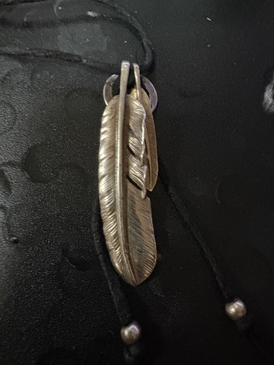 Goro's フェザー特大（金・貴金属）の商品画像 - 査定依頼日：2025年8月17日 - 最高査定価格：100,000円