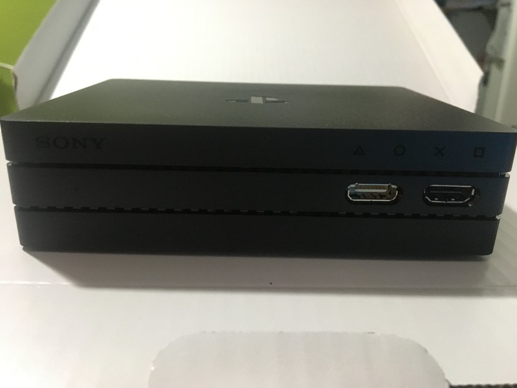 PlayStationVR (PSVR)（ゲーム機本体・ゲームソフト）の商品画像 - 査定依頼日：2020年11月27日 - 最高査定価格：7,000円