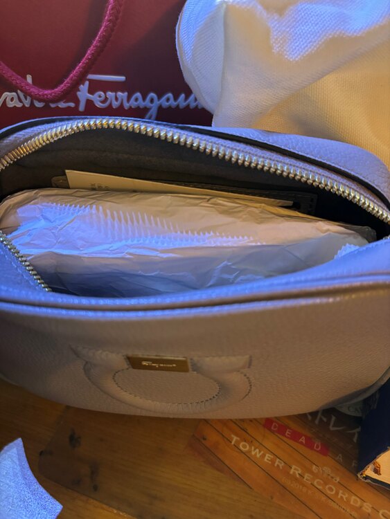 ガンチーニ ショルダーバッグ（ブランドバッグ）の商品画像 - 査定依頼日：2025年5月8日 - 最高査定価格：25,000円