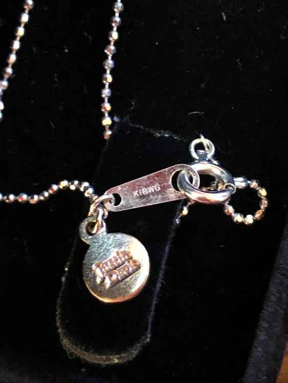 ジャスティンデイビスK18WGクロスペンダント（金・貴金属）の商品画像 - 査定依頼日：2023年2月28日 - 最高査定価格：40,000円