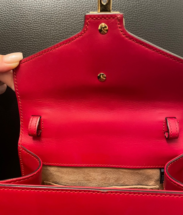 グッチ  （ブランドバッグ）の商品画像 - 査定依頼日：2025年9月4日 - 最高査定価格：85,000円