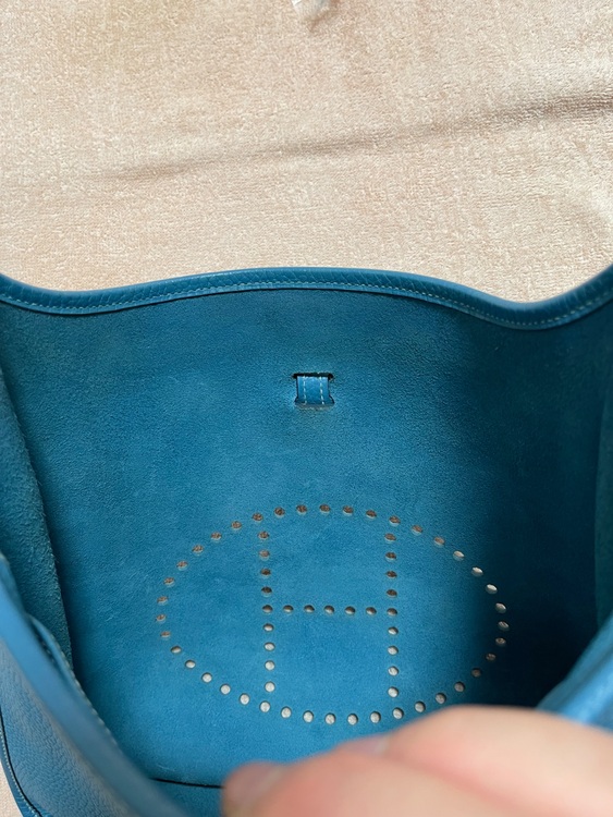 エルメス　エブリン　ブルージーン（ブランドバッグ）の商品画像 - 査定依頼日：2025年7月28日 - 最高査定価格：270,000円