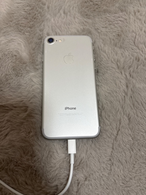 iPhone7 32GB SIMフリー（スマホ）の商品画像 - 査定依頼日：2026年2月4日 - 最高査定価格：1,500円