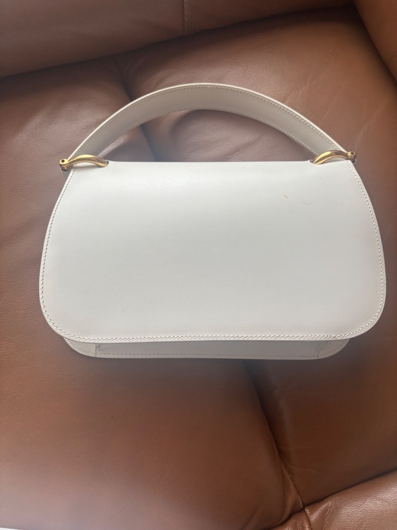 セカンドバッグ（ブランドバッグ）の商品画像 - 査定依頼日：2025年8月28日 - 最高査定価格：40,000円