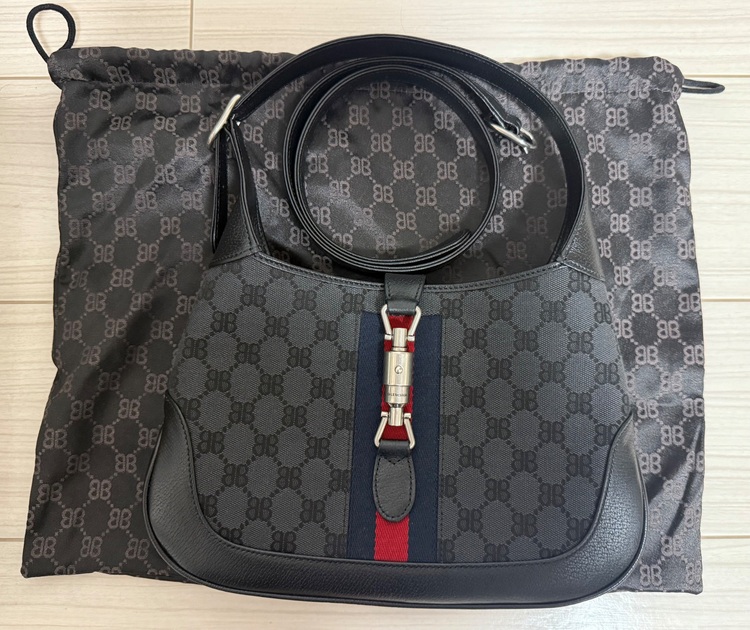 バレンシアガ×グッチ THE HACKER SMALL（ブランドバッグ）の商品画像 - 査定依頼日：2025年10月20日 - 最高査定価格：130,000円