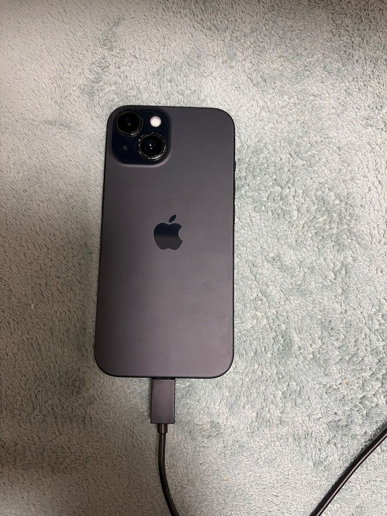 iPhone iPhone 15 256GB Softbank（スマホ）の商品画像 - 査定依頼日：2026年9月12日 - 最高査定価格：69,000円