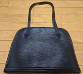 ルイヴィトン エピ （ブランドバッグ）の商品画像 - 査定依頼日：2025年1月30日 - 最高査定価格：30,000円