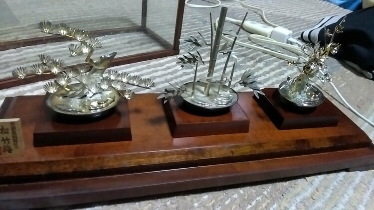 松竹梅純銀仕上げ（美術品・骨董品）の商品画像 - 査定依頼日：2026年3月24日 - 最高査定価格：100,000円