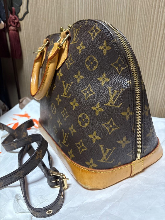 ルイヴィトン アルマ （ブランドバッグ）の商品画像 - 査定依頼日：2025年8月23日 - 最高査定価格：70,000円