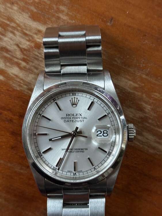 ロレックス デイトジャスト 16200（高級時計）の商品画像 - 査定依頼日：2025年2月3日 - 最高査定価格：930,000円