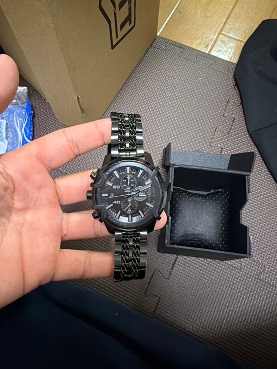 DIESEL（高級時計）の商品画像 - 査定依頼日：2026年4月4日 - 最高査定価格：3,000円
