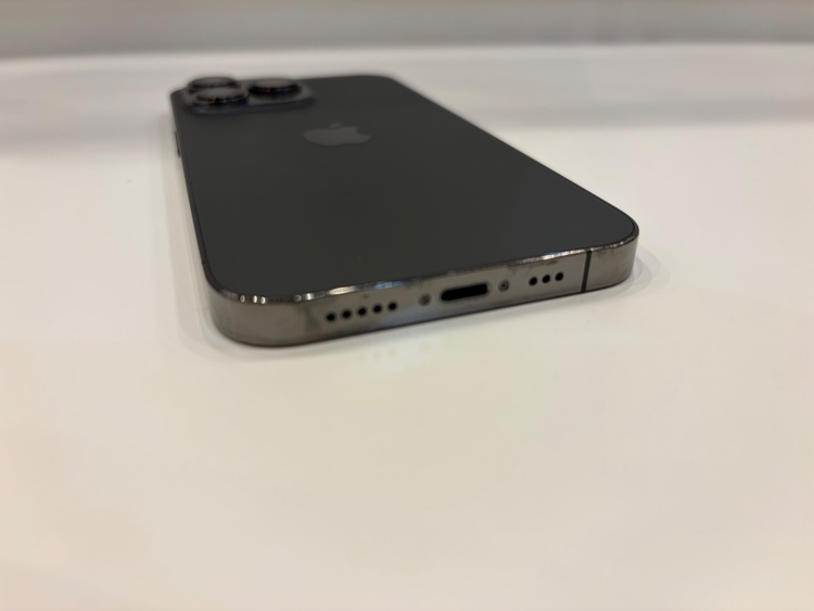 グラファイト（スマホ）の商品画像 - 査定依頼日：2026年4月28日 - 最高査定価格：55,000円