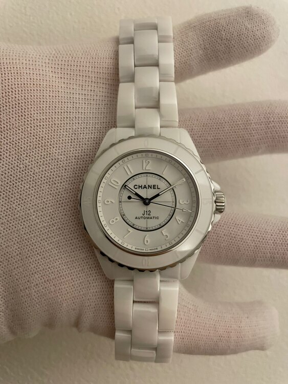 J12 ファントム（高級時計）の商品画像 - 査定依頼日：2025年5月15日 - 最高査定価格：550,000円